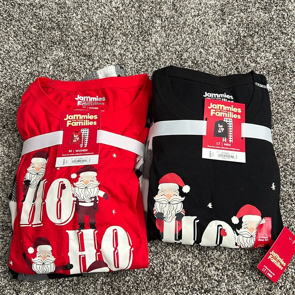 NEW Christmas couple set!